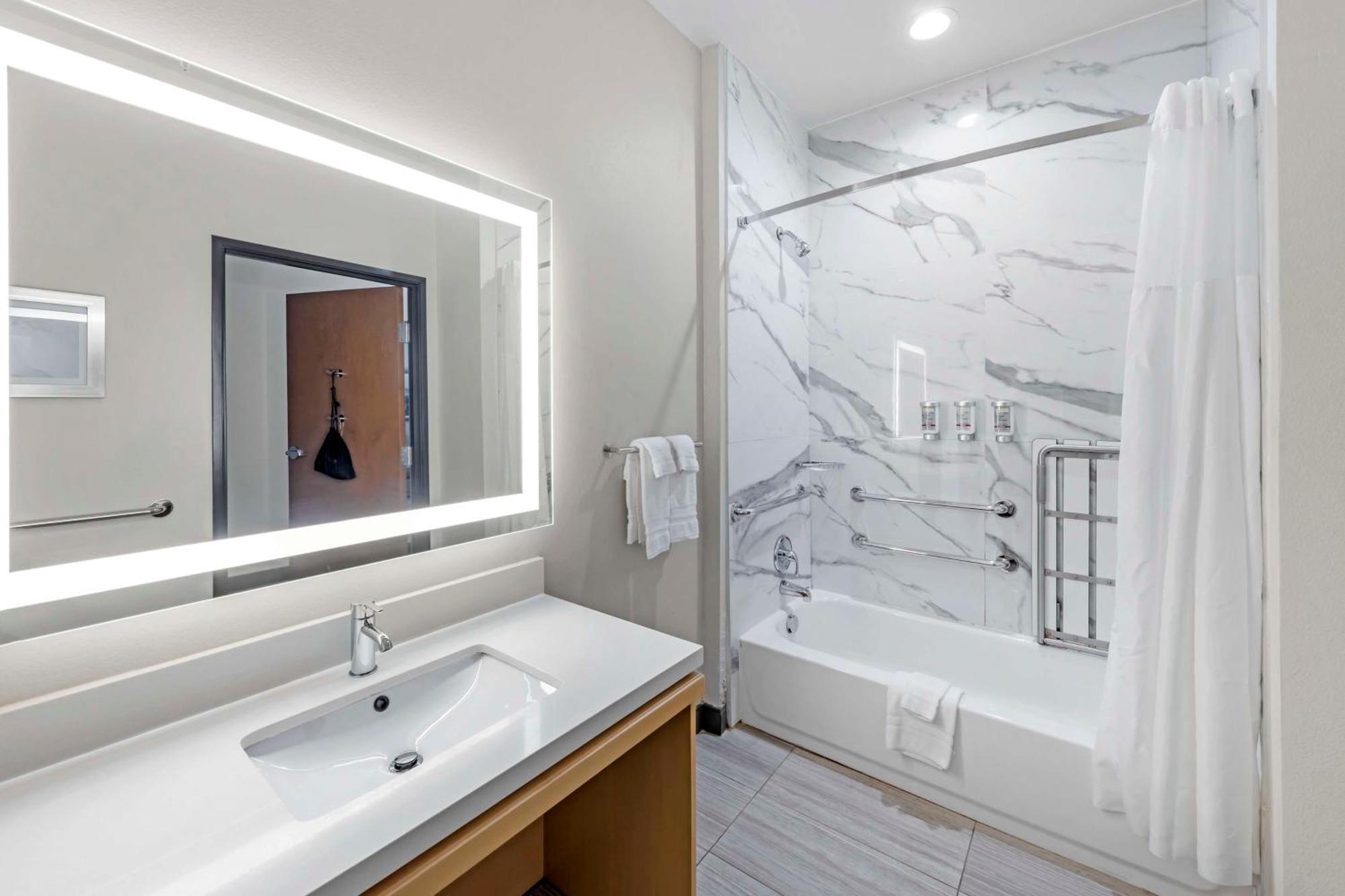 Best Western Plus Chickasha Inn Εξωτερικό φωτογραφία